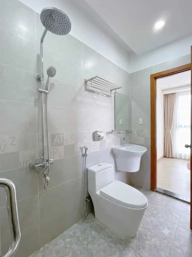 Main-Chủ Cần Bán Gấp CH Vinhomes Golden River, GIÁ 1 TỶ 760, DT 87,4m², 2PN2WC, nội thất chủ tặng, SHR-5