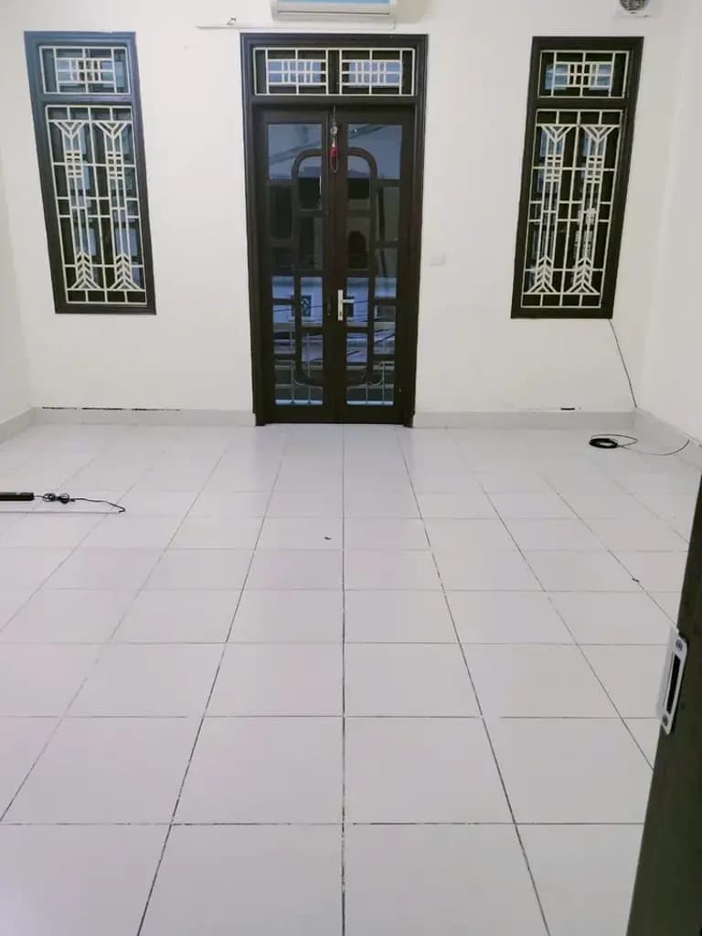 Main-Cho thuê nhà mặt phố Trung Hòa, Cầu Giấy, Hà Nội-1