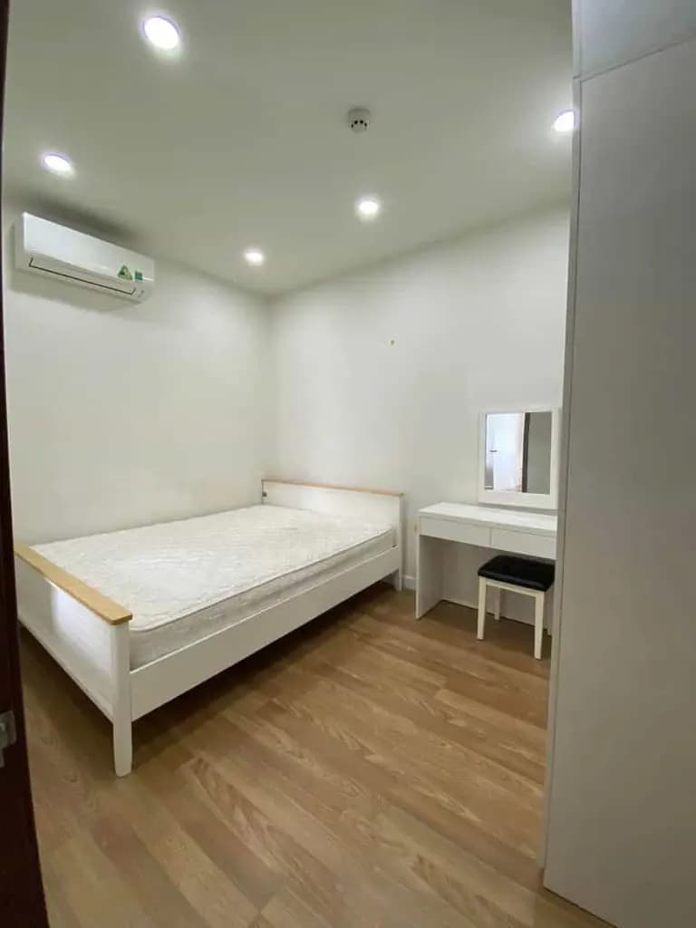 Main-Chủ Cần Bán Gấp CH Central Garden, GIÁ 1 TỶ 750, DT 88,2m², 2PN2WC, nội thất chủ tặng, SHR-3
