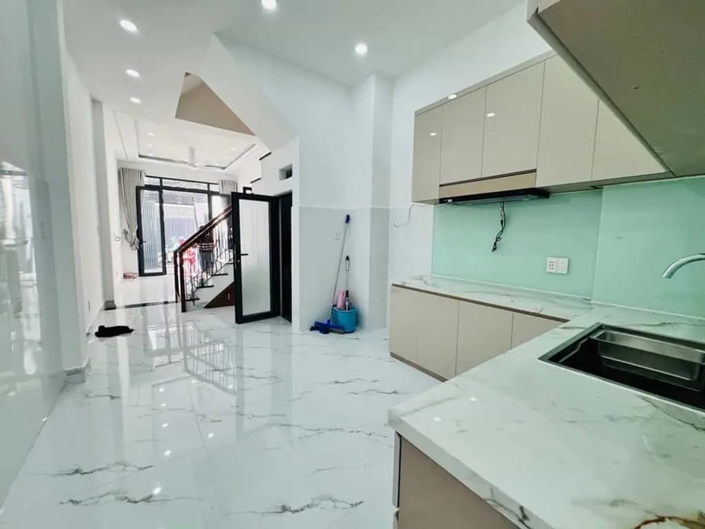 Main-BÁN NHÀ 4 TẦNG – HẺM XE HƠI 6M – 6 PHÒNG NGỦ – DƯƠNG BÁ TRẠC – CHỈ 3 PHÚT SANG QUẬN 1-1