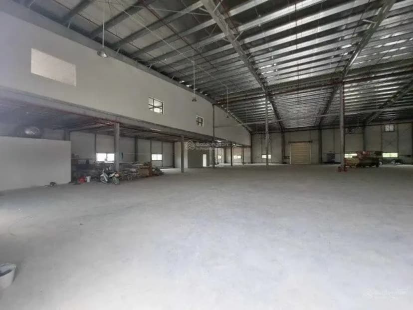 CHO THUÊ XƯỞNG tại phường Trảng Dài ( Thiện Tân cũ) tổng dt: gần 6000 m2 Dt xưởng 4500 m2 giá 250 triệu/1 tháng. 2.550m² / 3.300m² / 2.100m² / 4.400m² / 2.800m² / 5.400m² / 3.500m² / 6.200m²