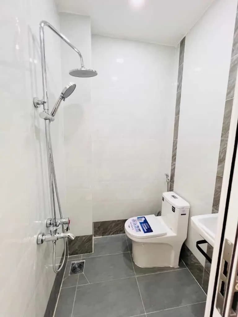 Main-BÁN NHÀ ĐẸP 3 TẦNG – 5 PHÒNG NGỦ – CÁCH MẶT TIỀN LƯƠNG VĂN CAN CHỈ 30M – QUẬN 8-2