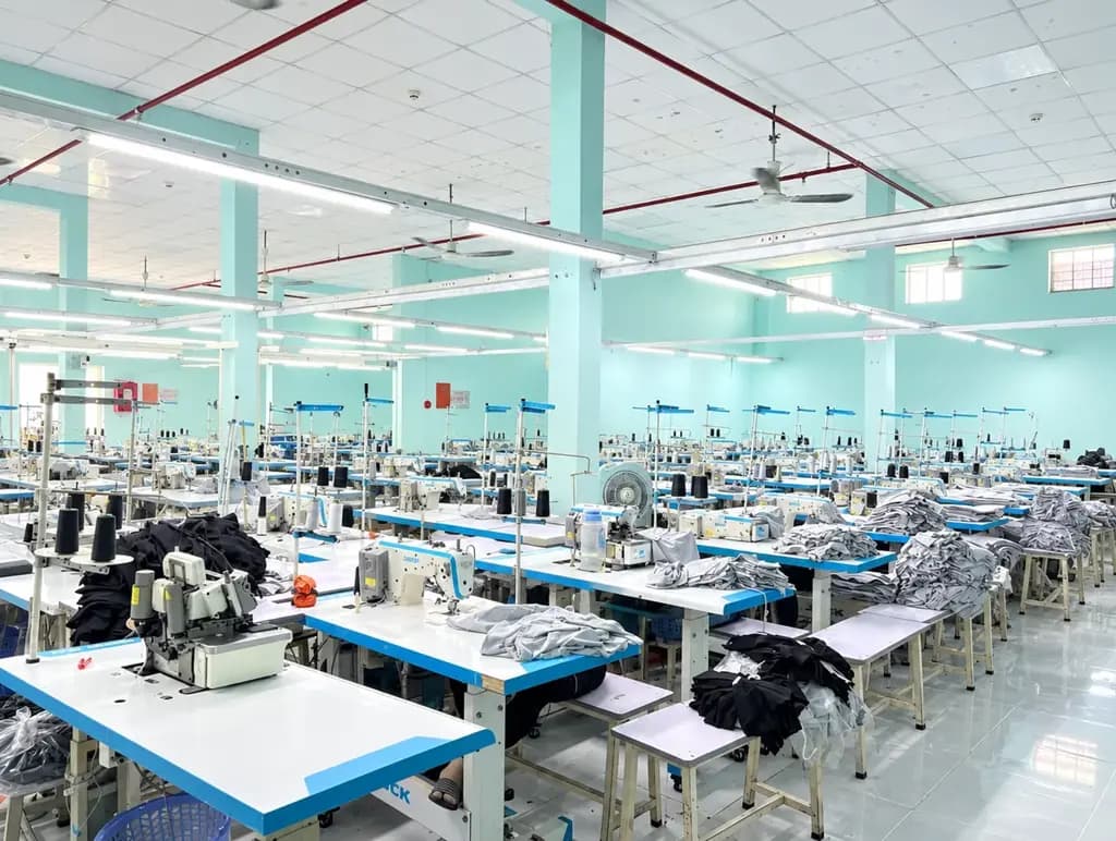 Cho thuê xưởng may 956m2 có điện 3 pha và PCCC,đường xe 8 tấn giá 25 triệu tại Bến Tre