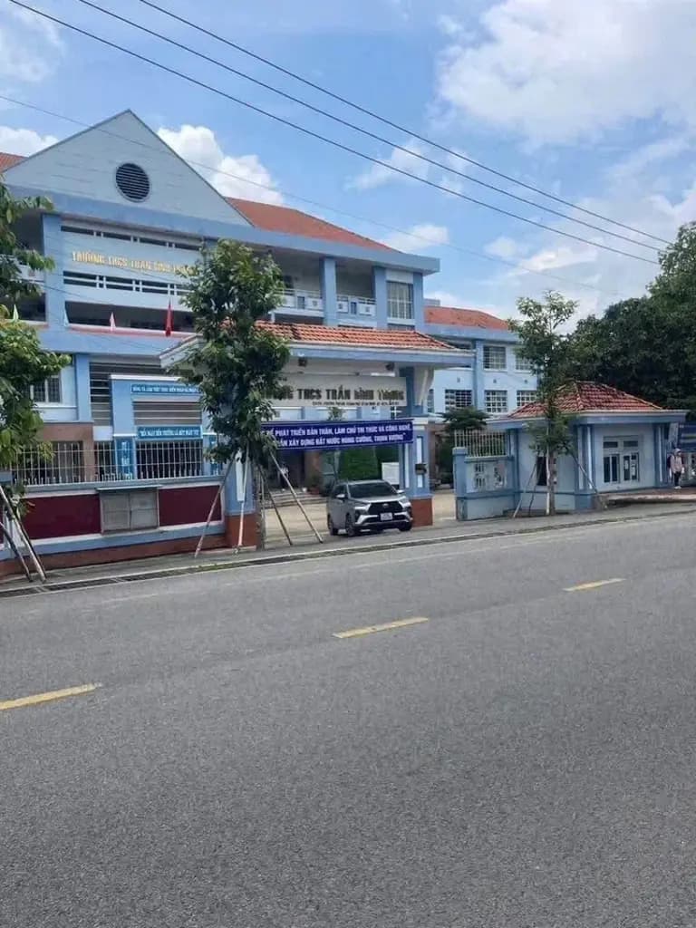 Main-Bán Đất 5x26 128m2 Đường Mạc Đĩnh Chi Phường Phú An ,Tphcm 0922222590-1
