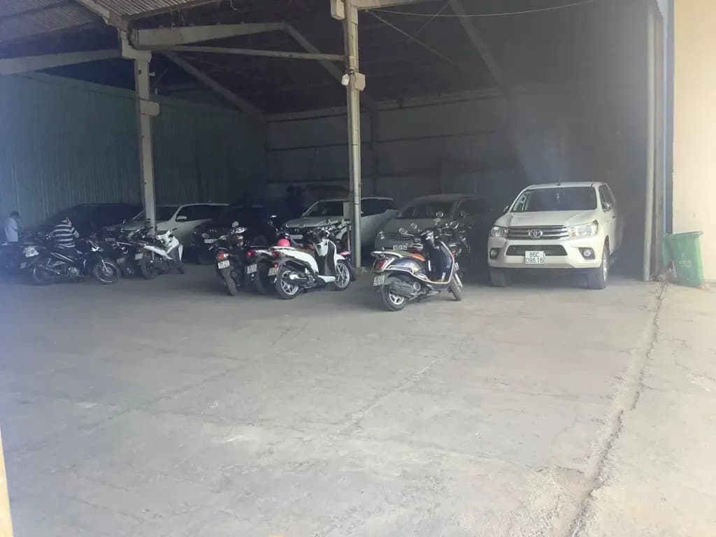 Main-Cho thuê Kho Phan Thiết diện tích 800 m2 mặt tiền nhựa trong khu công nghiệp Phan Thiết-0