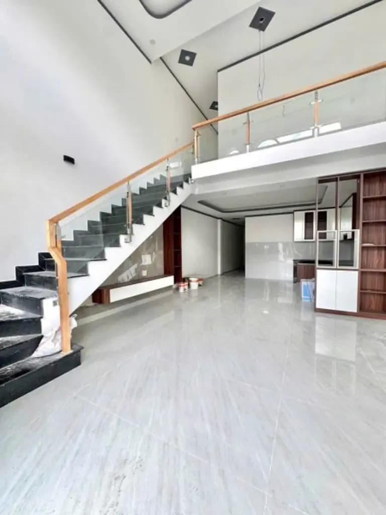 Main-EM MỚI CÓ THÊM 3 CĂN NHÀ GÁC LỬNG TẠI LONG CHIẾN, GẦN CHỢ BÌNH LỢI.-2