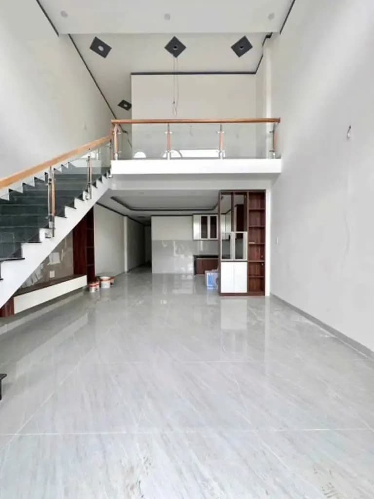 Main-EM MỚI CÓ THÊM 3 CĂN NHÀ GÁC LỬNG TẠI LONG CHIẾN, GẦN CHỢ BÌNH LỢI.-1