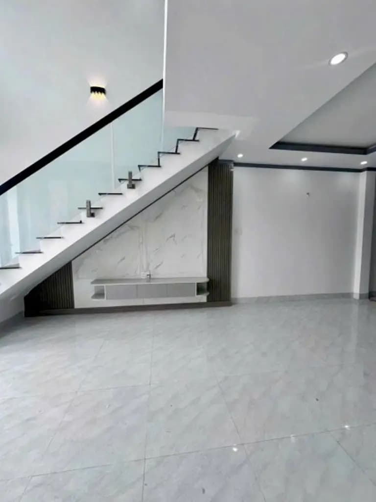 Main-BÁN NHÀ ĐẸP TẶNG NỘI THẤT: CHỦ CẮT LỖ KHÔNG ĐÁY!-2