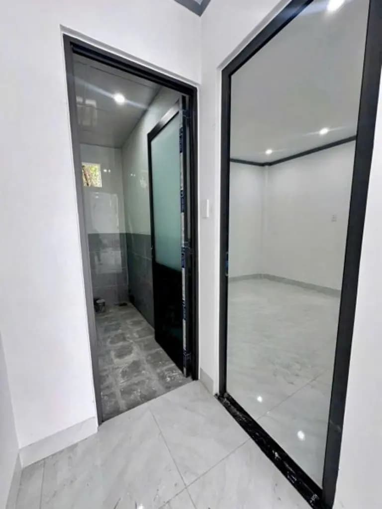 Main-BÁN NHÀ ĐẸP TẶNG NỘI THẤT: CHỦ CẮT LỖ KHÔNG ĐÁY!-5