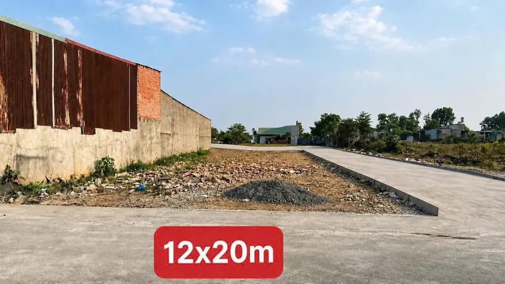 Main-Bán Đất 240m2 có sẵn 200 m2 thổ cư giá 2 tỷ tại Đường Đồng Khởi Phường Trảng Dài Thành phố Biên Hòa Đồng Nai-1