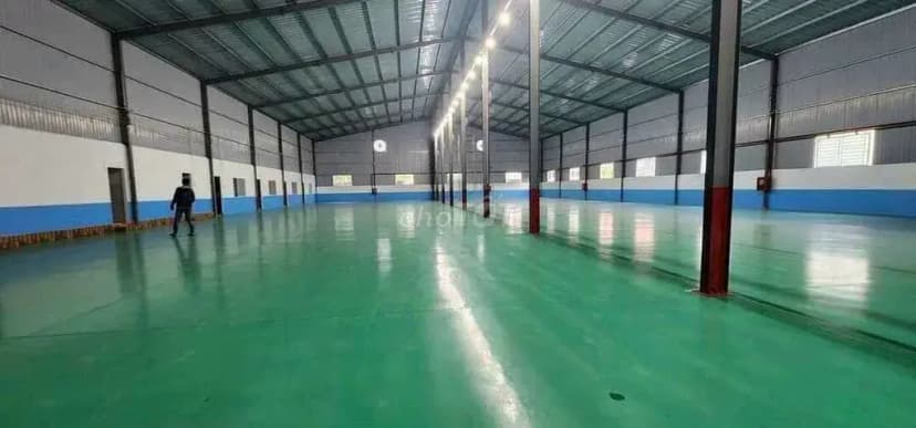 Xưởng Thuận An 1950m² bình điện 320kva đường cont nền epoxy sạch sẽ Lh Zalo: 0827.373.025