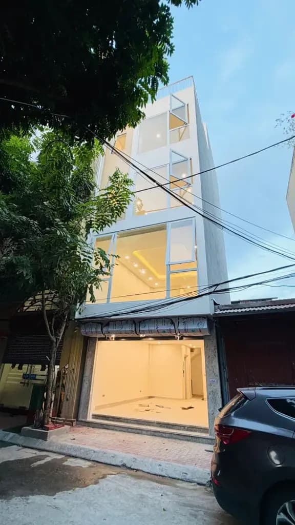CHƯA CÓ NHÀ NÀO QUANH ĐÂY RẺ HƠN NHÀ NÀY TẠI LONG BIÊN ! VỪA Ở VỪA KD