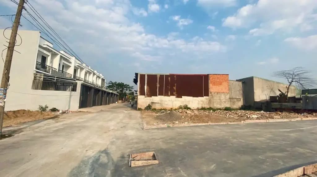 Main-Bán Đất 240m2 có sẵn 200 m2 thổ cư giá 2 tỷ tại Đường Đồng Khởi Phường Trảng Dài Thành phố Biên Hòa Đồng Nai-3