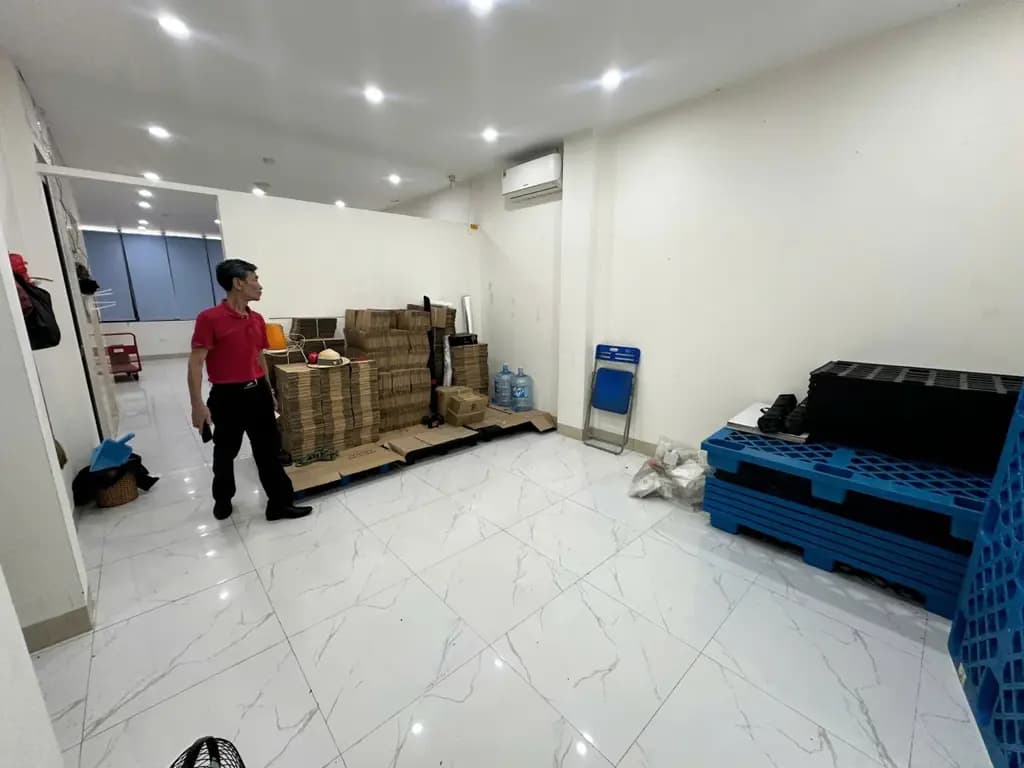 Main-Cho thuê sàn văn phòng 70 m2, thông sàn tại dịch vụ Mỗ Lao- Hà Đông-1
