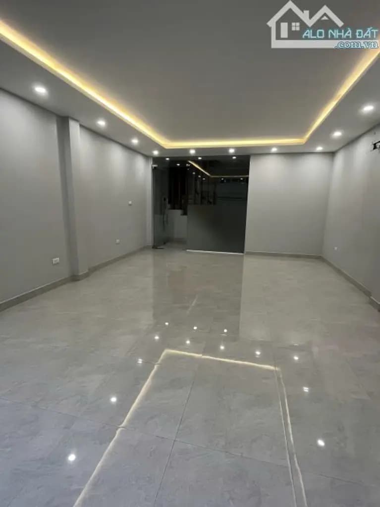 Cho thuê văn phòng Thanh Bình- Mỗ Lao, 50 m2/tầng, sàn thông đẹp