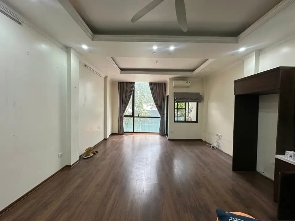 Main-Cho thuê sàn văn phòng Vạn Phúc 50 m2 gía chỉ. 6 tr/tháng-0