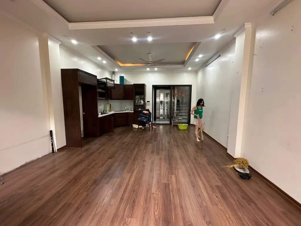 Main-Cho thuê sàn văn phòng Vạn Phúc 50 m2 gía chỉ. 6 tr/tháng-4