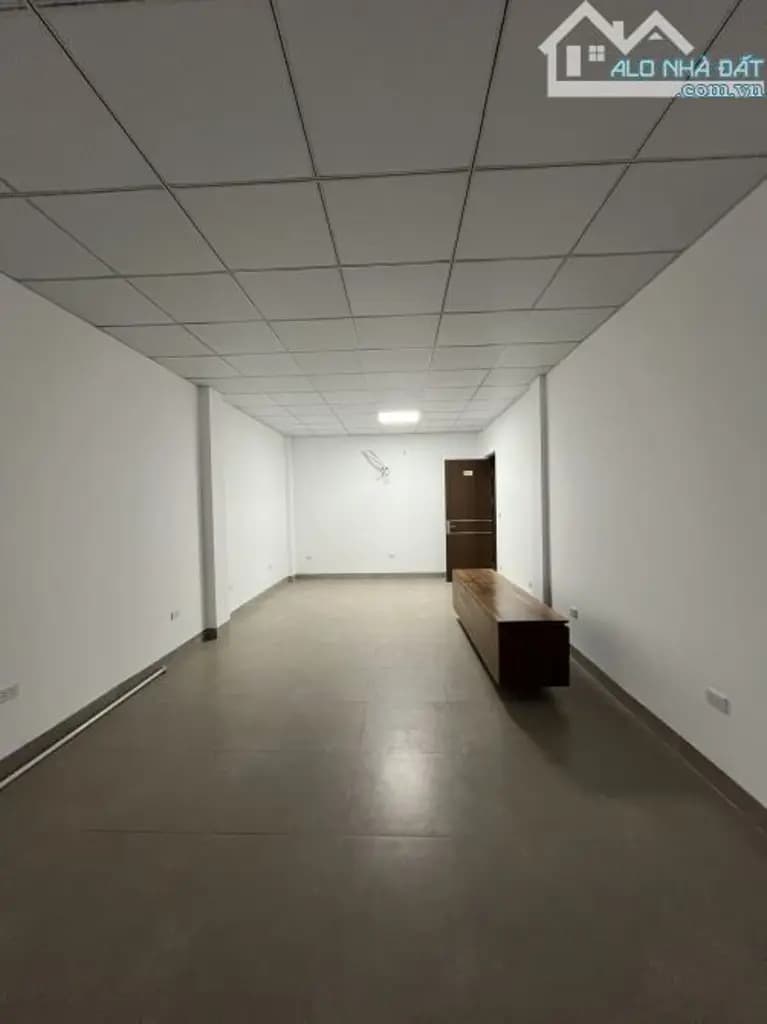 Main-Cho thuê văn phòng Nguyễn Trãi- Đối Diện Đại Học Hà Nội, dt từ 30-40 m2-7