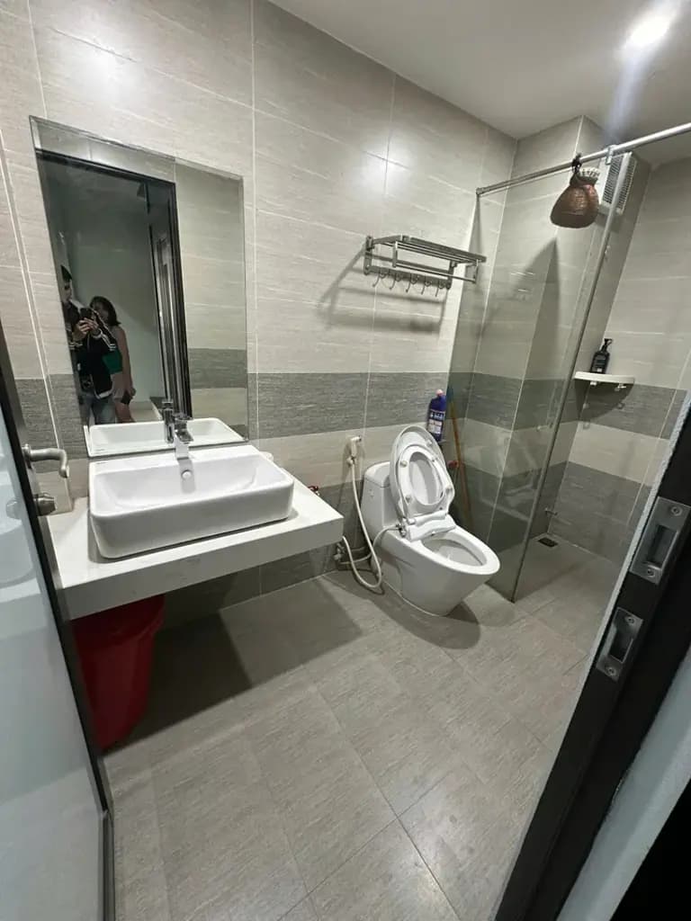 Main-Cho thuê sàn văn phòng Vạn Phúc 50 m2 gía chỉ. 6 tr/tháng-6