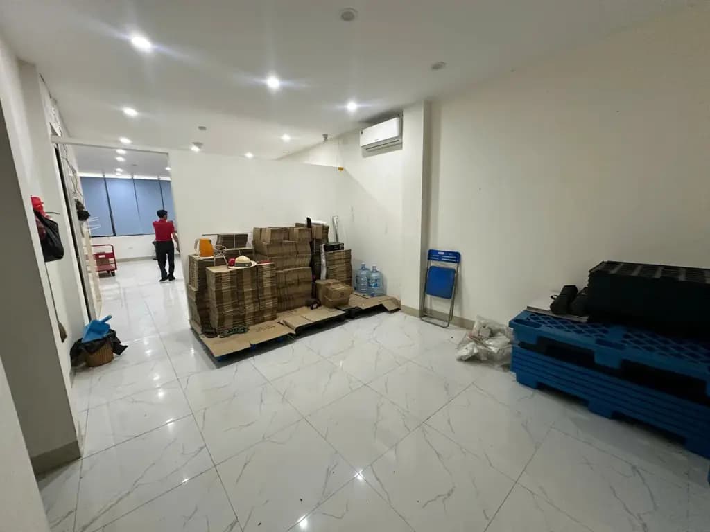 Main-Cho thuê sàn văn phòng 70 m2, thông sàn tại dịch vụ Mỗ Lao- Hà Đông-4