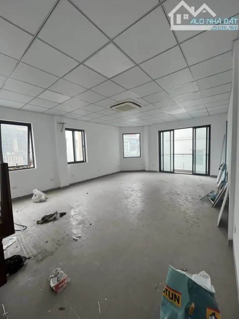 Main-Cho thuê văn phòng Nguyễn Trãi- Đối Diện Đại Học Hà Nội, dt từ 30-40 m2-3