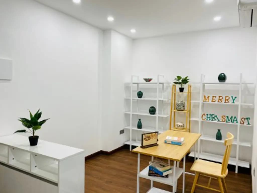 Main-Chính chủ gửi cho thuê căn 2n dự án Vinhomes Green Bay - Mễ Trì giá: 14tr-1