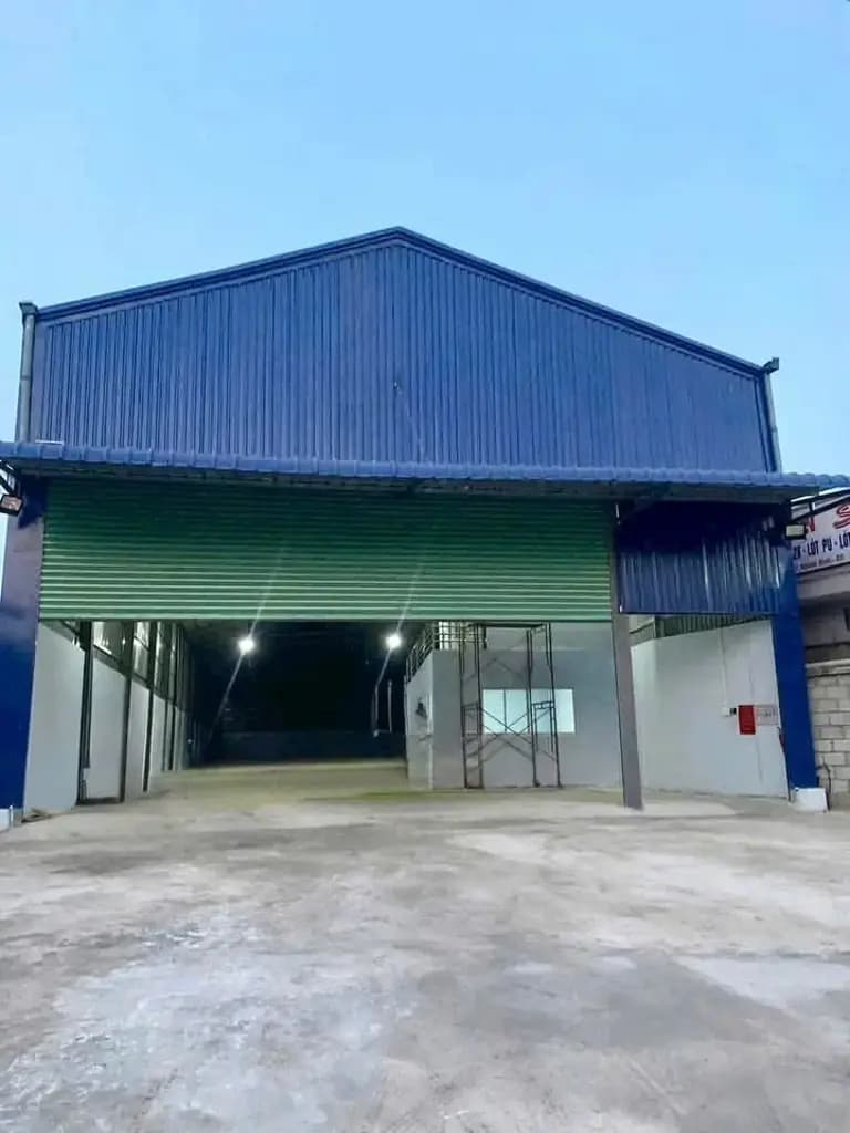 Cho Thuê 1600m2 Xưởng Khánh Bình Tân Uyên , giá 110 tr , đường cont , khu sản xuất
