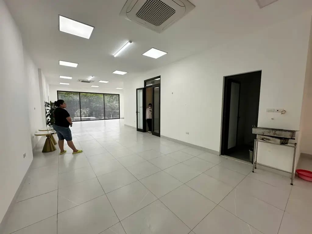 Main-Cho thuê sàn văn phòng mặt phố Tố Hữu, 90 m2/tầng. sàn thông như hình-4