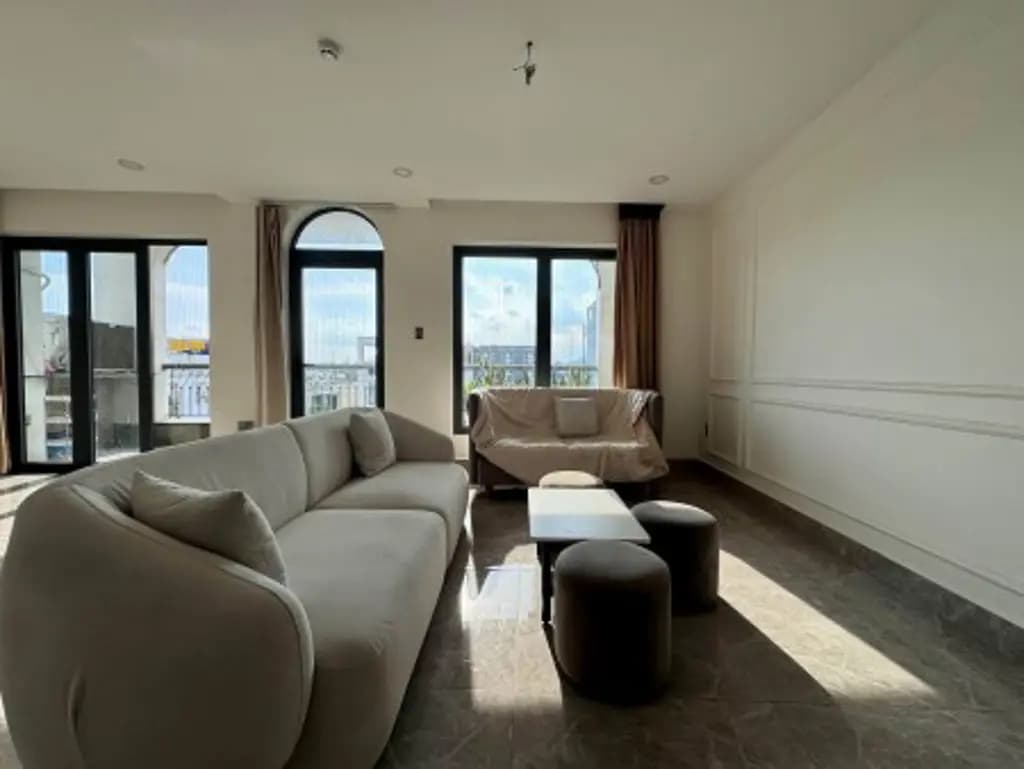 Main-CHO THUÊ CHDV CAO CẤP 1PN TÁCH BẾP - 100M2 - BAN CÔNG THOÁNG MÁT-2
