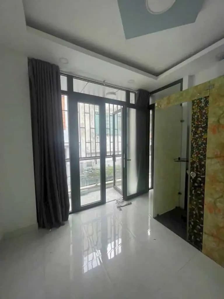 Main-Cho thuê nhà nguyên căn - Đường Trần Phú, Quận 5 - 12 Triệu/ tháng-1
