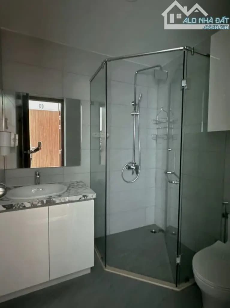 Main-Căn hộ chung cư Fancy Tower có đầy đủ nội thất-1