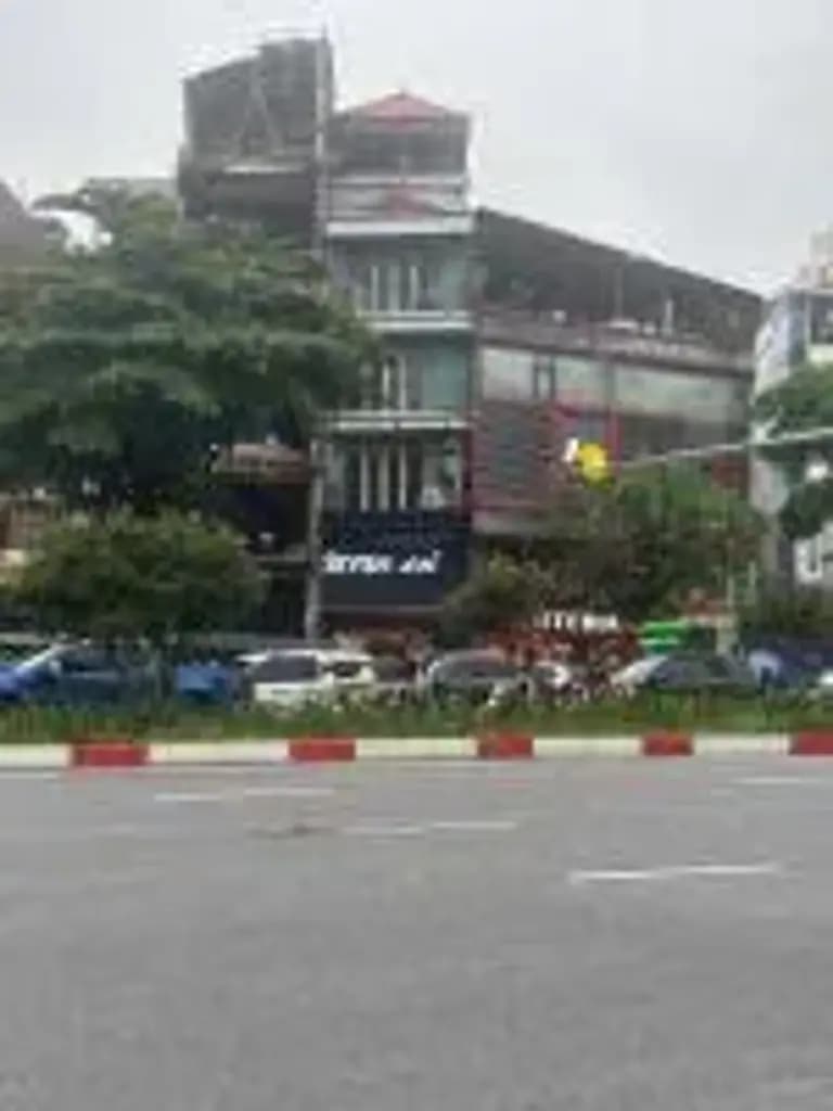 Cho thuê nhà mặt phố Trần Duy Hưng , Yên Hòa, Hà Nội