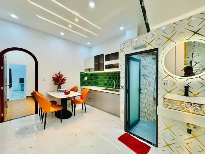 NHÀ XÂY MỚI 100% – 5 PHÒNG NGỦ – Ô TÔ NGỦ TRONG NHÀ – CHỈ 5,89 TỶ!