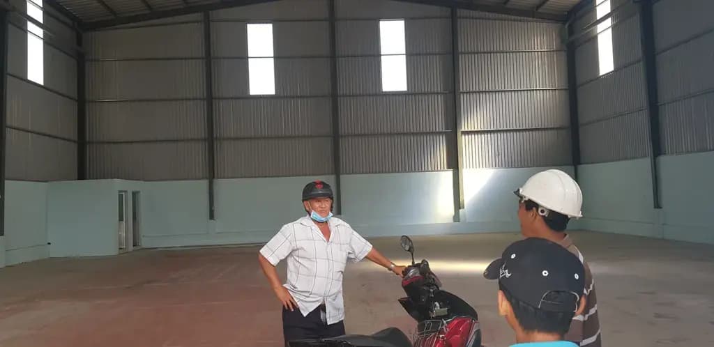 Main-Cho thuê Kho, nhà xưởng 600m2 giá 44 triệu/tháng. đường lê thị riêng thới an quận 12 lh: 0944977229-1