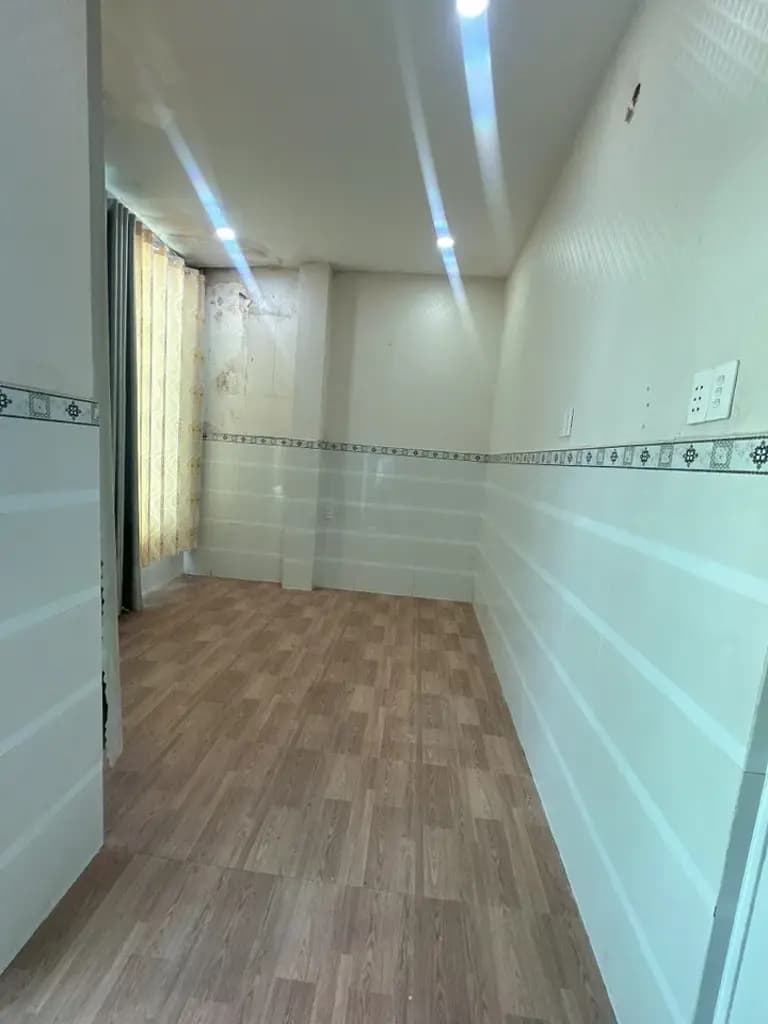 Main-Cho thuê nhà 1 trệt 2 lầu ngay trung tâm TP Bến Tre giá 12 triệu-8