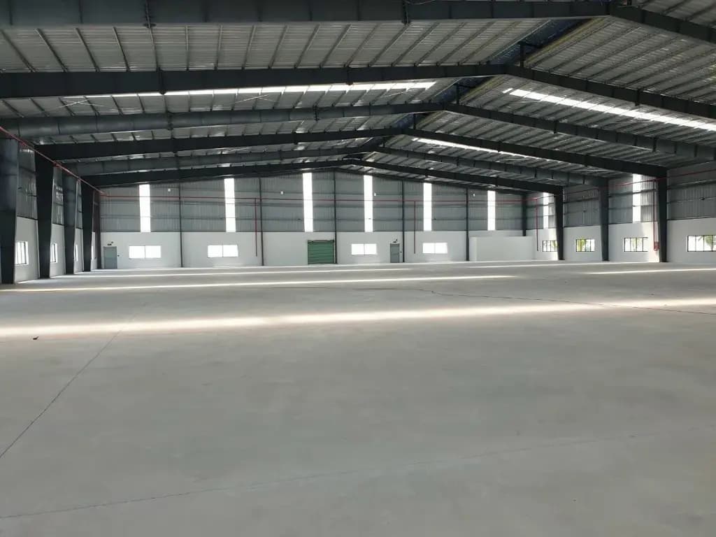 Main-NHÀ XƯỞNG CHO THUÊ PHƯỜNG TÂN THỚI NHẤT QUẬN 12 DT: 5.500M GIÁ 400 TRIÊU/THÁNG-1