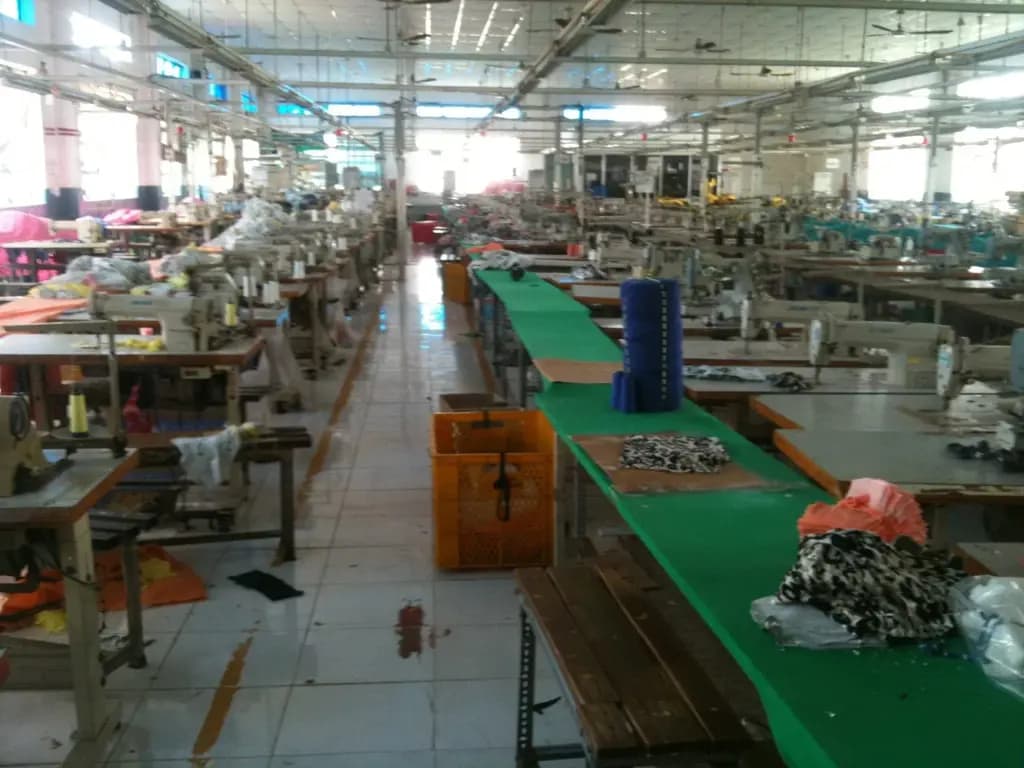Main-CHO THUÊ XƯỞNG MAY PHƯỜNG TÂN THỚI NHÂT QUẬN 12 DT: 4000M GIÁ 270 TRIÊU LH: 0944977229-0