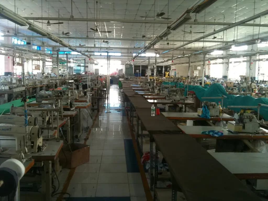 Main-CHO THUÊ XƯỞNG MAY PHƯỜNG TÂN THỚI NHÂT QUẬN 12 DT: 4000M GIÁ 270 TRIÊU LH: 0944977229-3