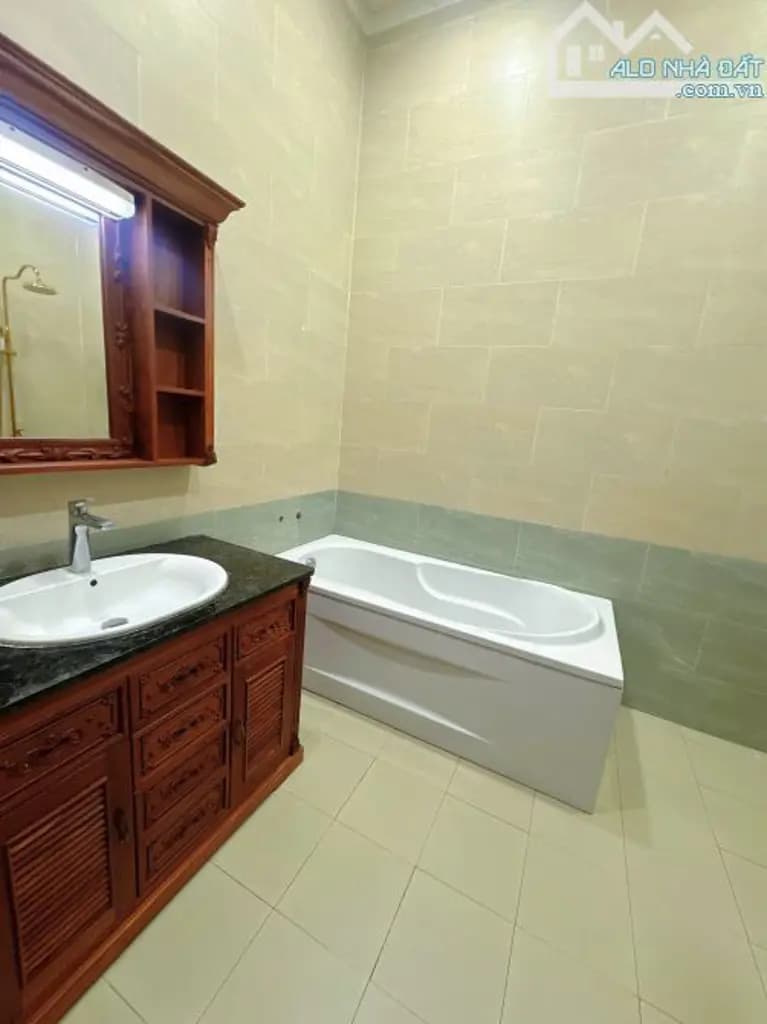 Main-Cho thuê biệt thự 1 trệt 3 lầu mặt tiền TP Bến Tre.Gía 60 triệu-4
