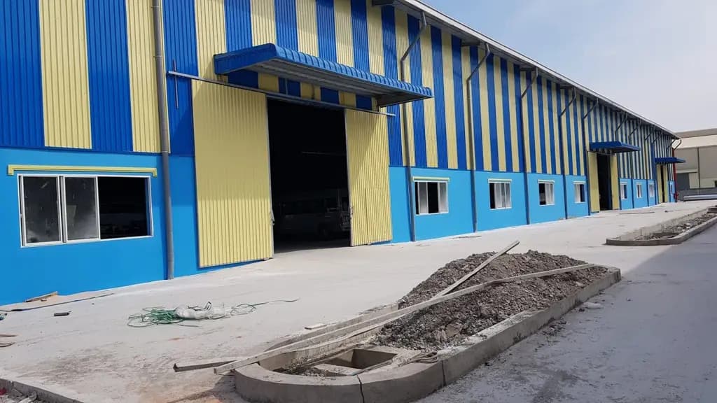 Main-NHÀ XƯỞNG CHO THUÊ BẾN CÁT, BÌNH DƯƠNG DT: 9000M GIÁ 400 TRIỆU LH: 0944977229-0