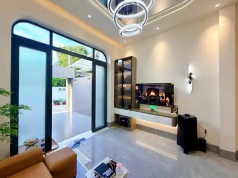 800 TR CÓ NGAY NHÀ LẦU MỚI HOÀN CÔNG CHÍNH CHỦ - ĐỐI DIỆN SÂN GOLF LONG THÀNH