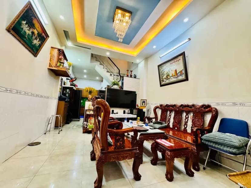BÁN NHÀ ĐẸP 2 TẦNG – CÁCH MẶT TIỀN PHẠM HÙNG CHỈ 100M – KẾ CẦU CHÁNH HƯNG