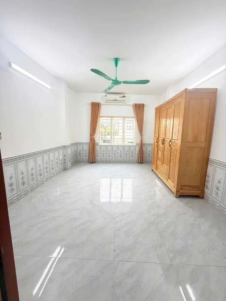 Cho thuê nhà ngõ 370 THUỴ KHUÊ, Tây Hồ . 12 triệu/tháng. Ưu tiên: Hộ gia đình.