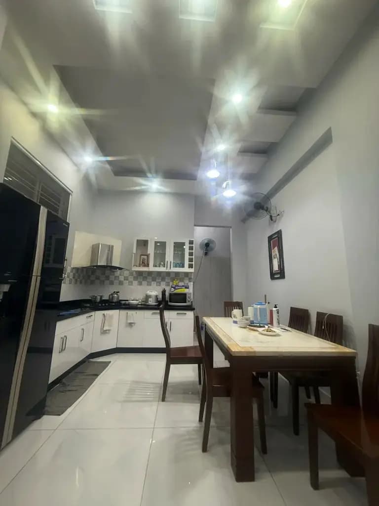 Main-Bán nhà 3 tầng diện tích 154m2, hẻm xe hơi 8m, đường Lã Xuân Oai, Quận 9, Tp Hồ Chí Minh-3
