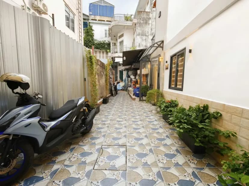 PHẠM VĂN ĐỒNG, HẺM XE HƠI QUAY ĐẦU - SIÊU DIỆN TÍCH 80M2, NGANG 10M