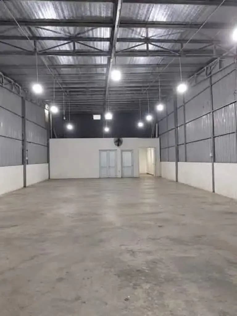 Cho thuê nhà kho 200m2 giá 33 triệu tại Phường Thạch Bàn Quận Long Biên Hà Nội