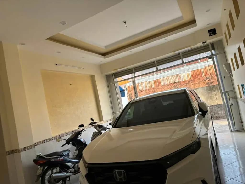 Main-cho thuê nhà 1 trệt 3 lầu gần nhà thờ Tân Tiến-1